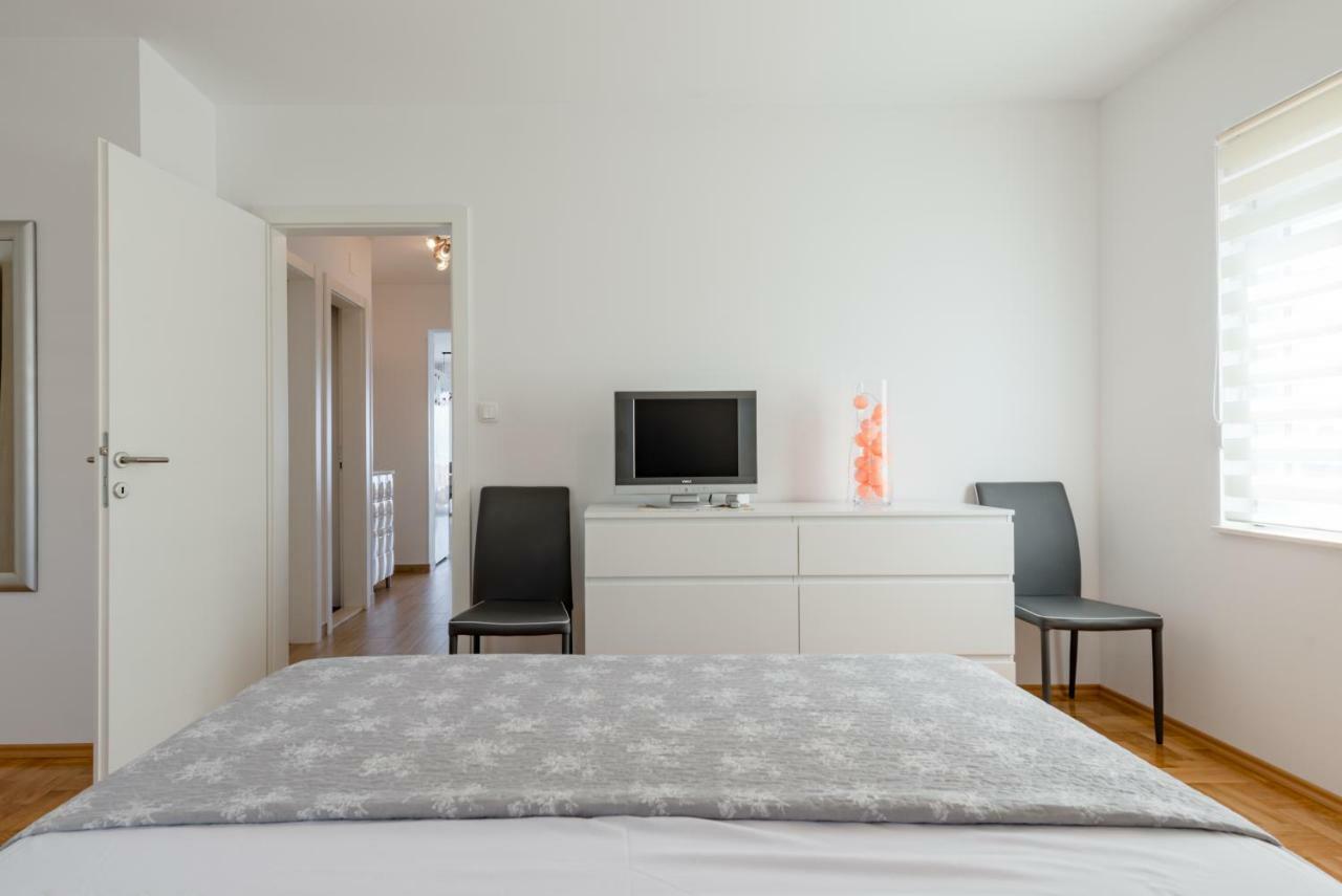 Apartment Sun & Sea Сплит Екстериор снимка