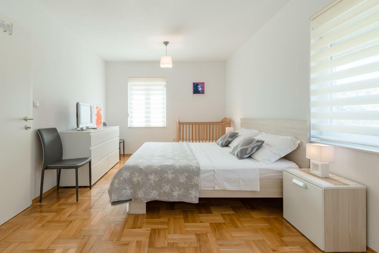 Apartment Sun & Sea Сплит Екстериор снимка