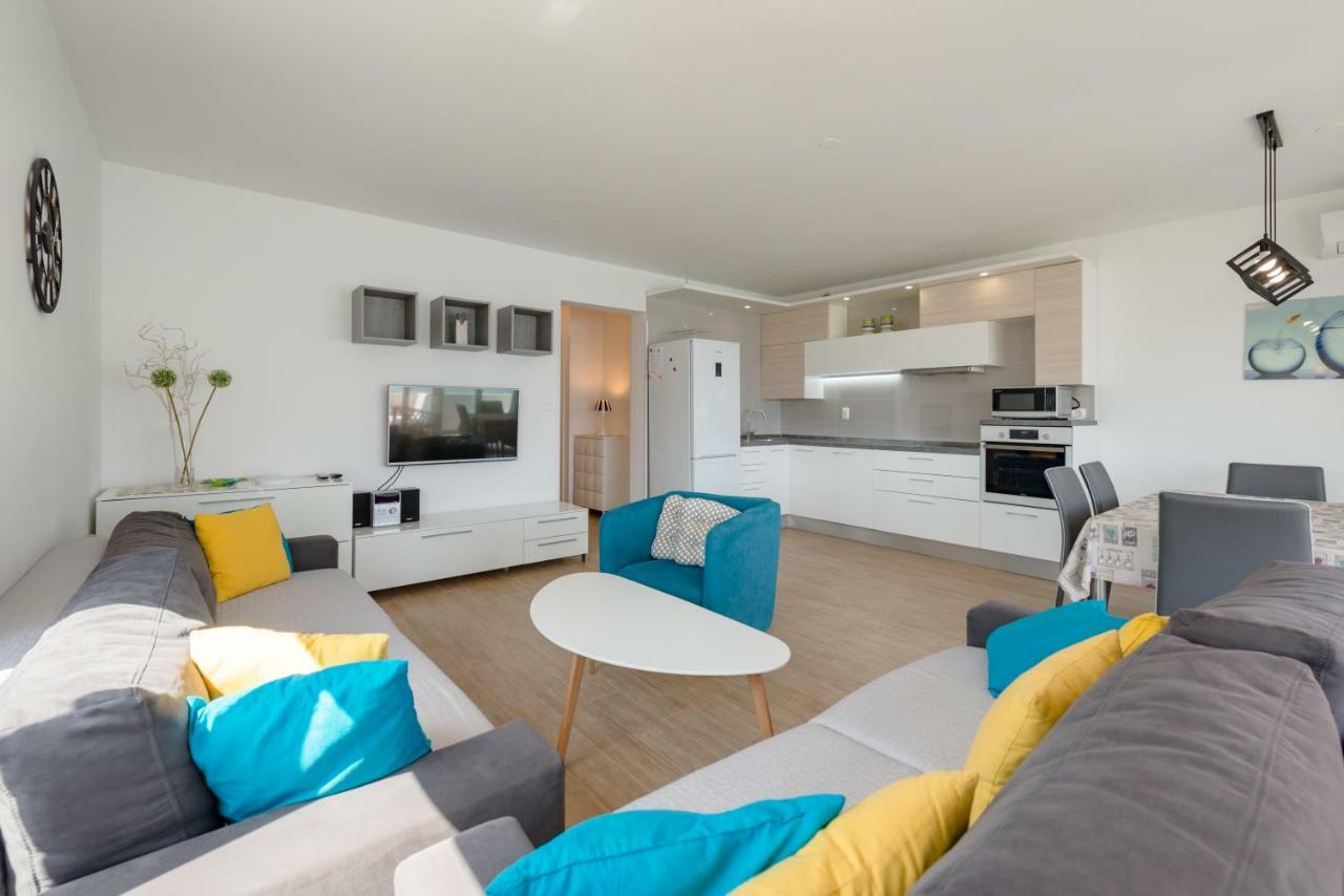 Apartment Sun & Sea Сплит Екстериор снимка