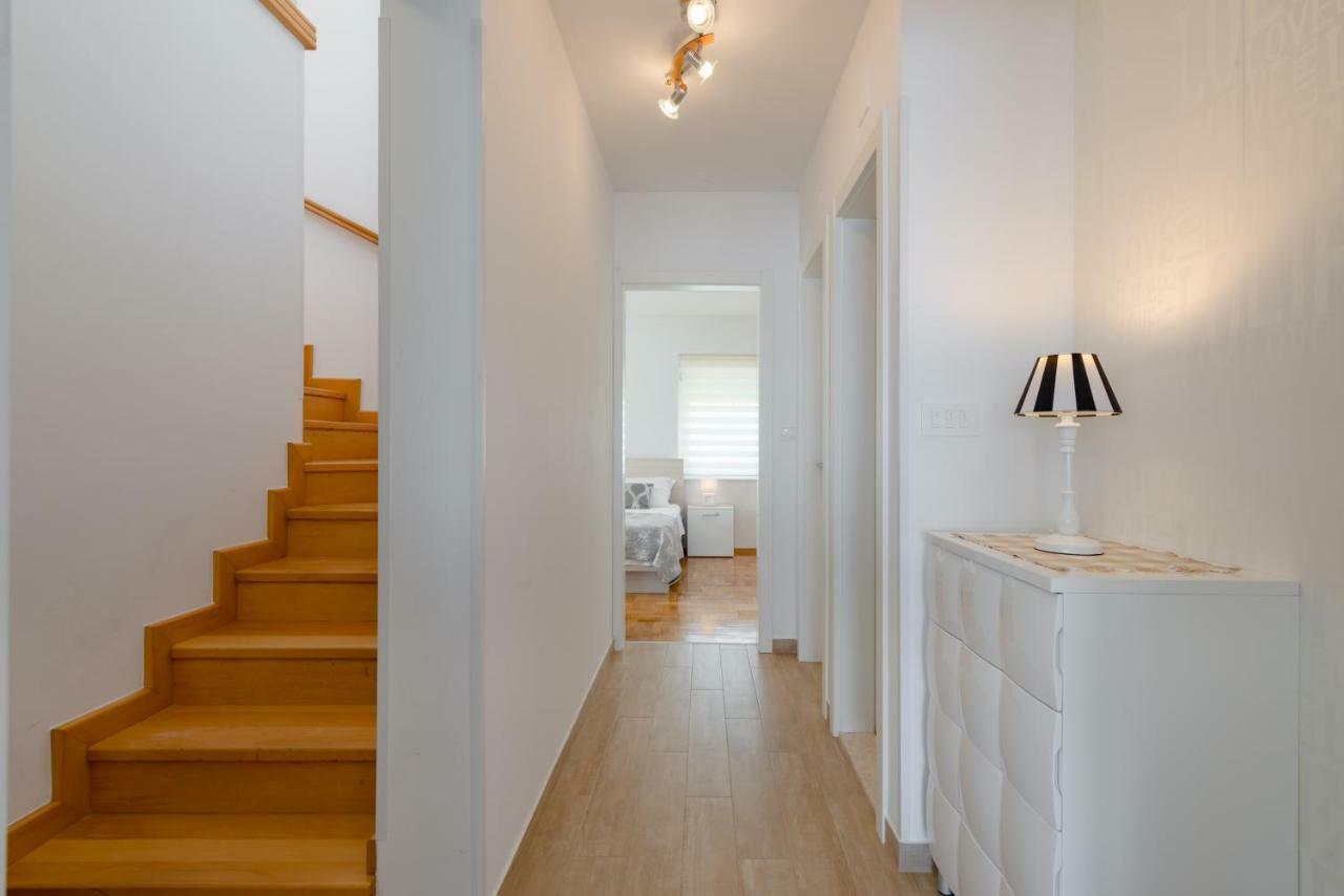 Apartment Sun & Sea Сплит Екстериор снимка