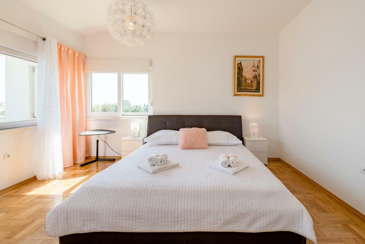 Apartment Sun & Sea Сплит Екстериор снимка