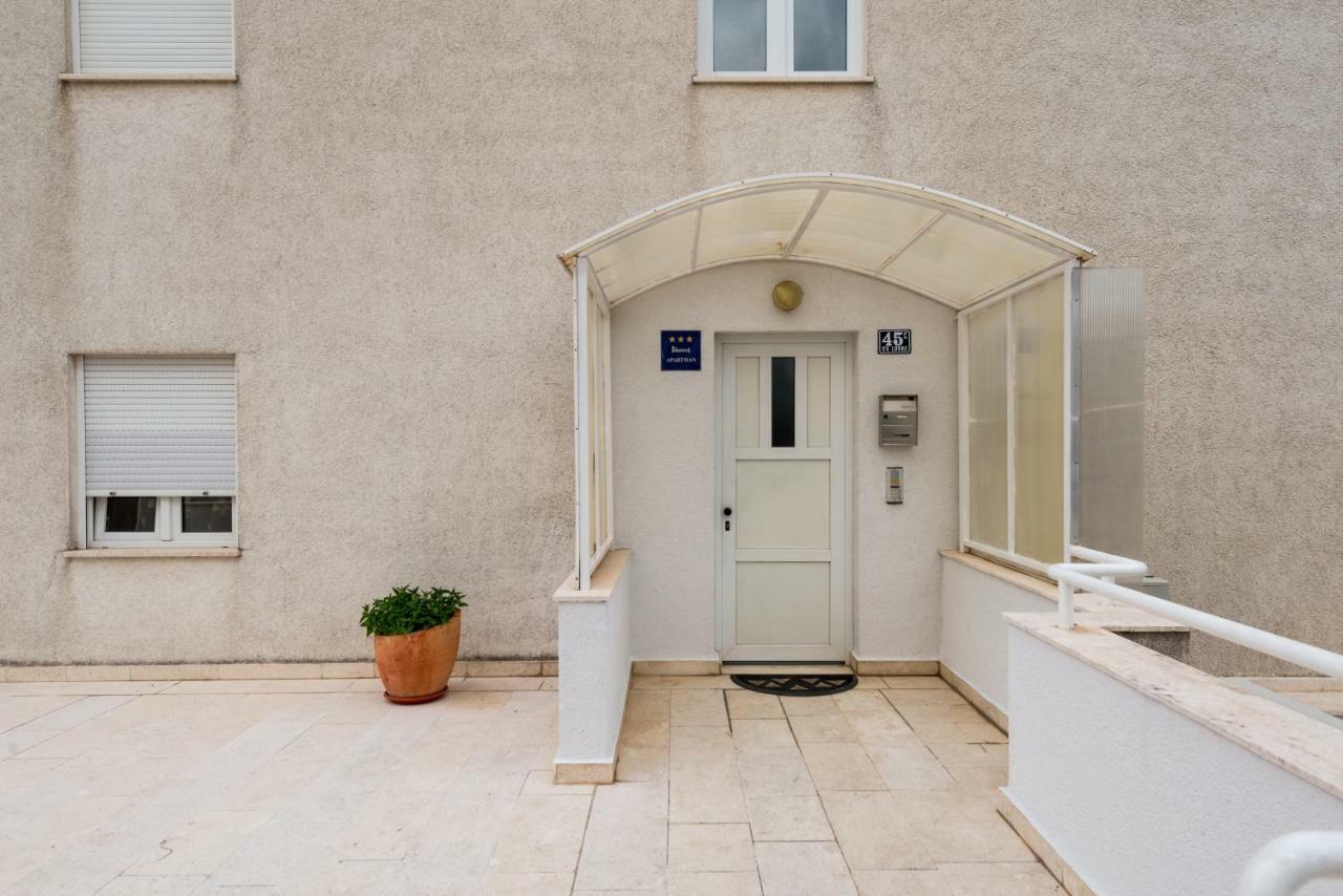 Apartment Sun & Sea Сплит Екстериор снимка